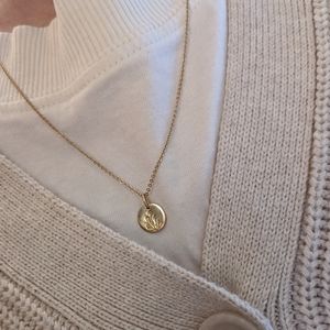 Gldn disc necklace
